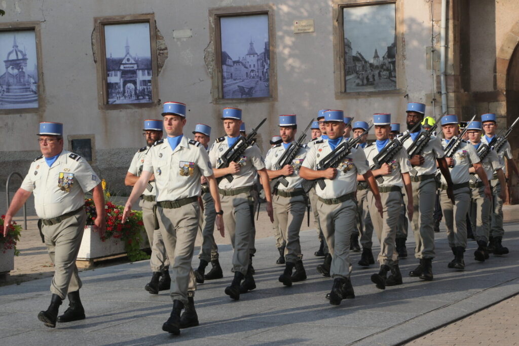 Défilé des Lynx de Gresswiller lors d'une cérémonie du 13 juillet